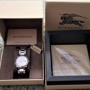 Burberry Accessories - ❌ TRADED ❌ Burberry stainless steel watch NWT Burberry Accessories - ❌ TRADED ❌ Burberry stainless steel watch NWT